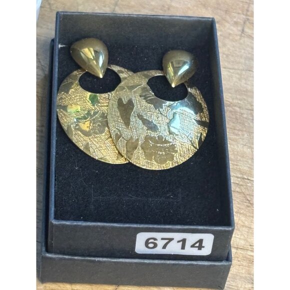 Elegant Teardrop Doorknocker Gold Tone Dangle Earrings - Picture 8 of 8